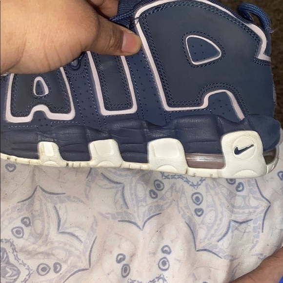 Shoes - Picture 6 of 7